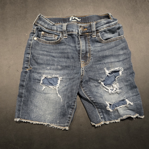 Boys jean shorts destroyed Size 8 - Picture 1 of 1